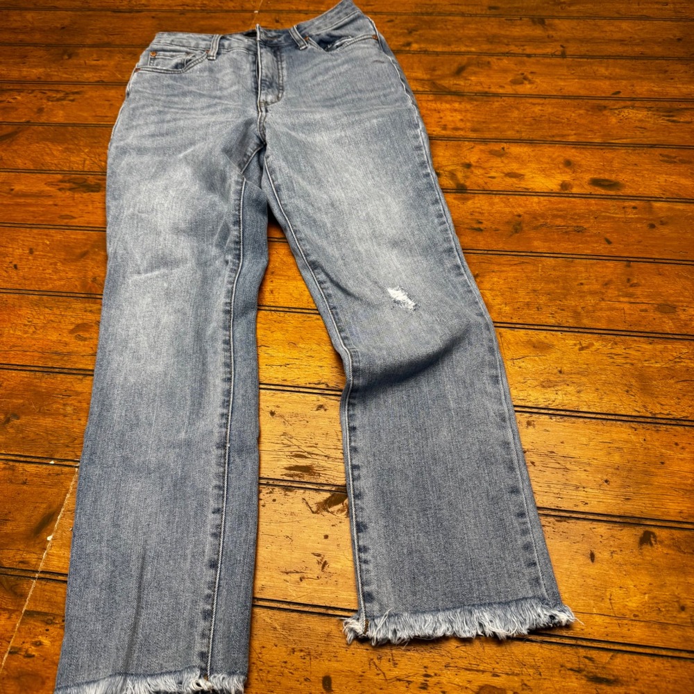 SEETHRUSOUL High Rise Straight Leg‎ Jeans Light Wash Raw Hem Distressed Size 25
